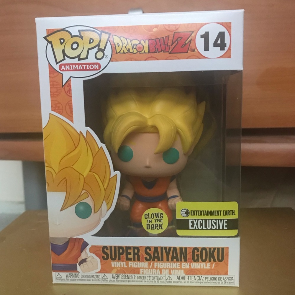 Funko POP Goku Entertainment Earth Exclusive 14